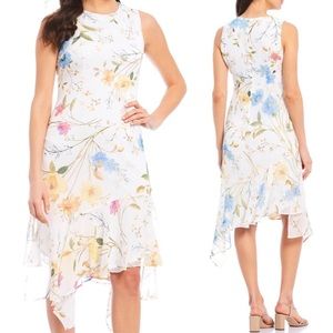 NWT Calvin Klein | Ruffle Chiffon Floral D…